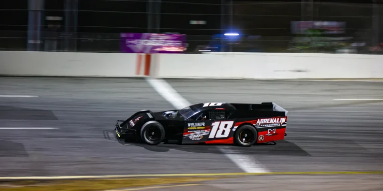 #18 Modified at speed on the oval
